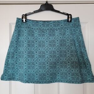 Women's Size Medium Tennis Skirt Light Weight Pickle Ball Skirt Green Black